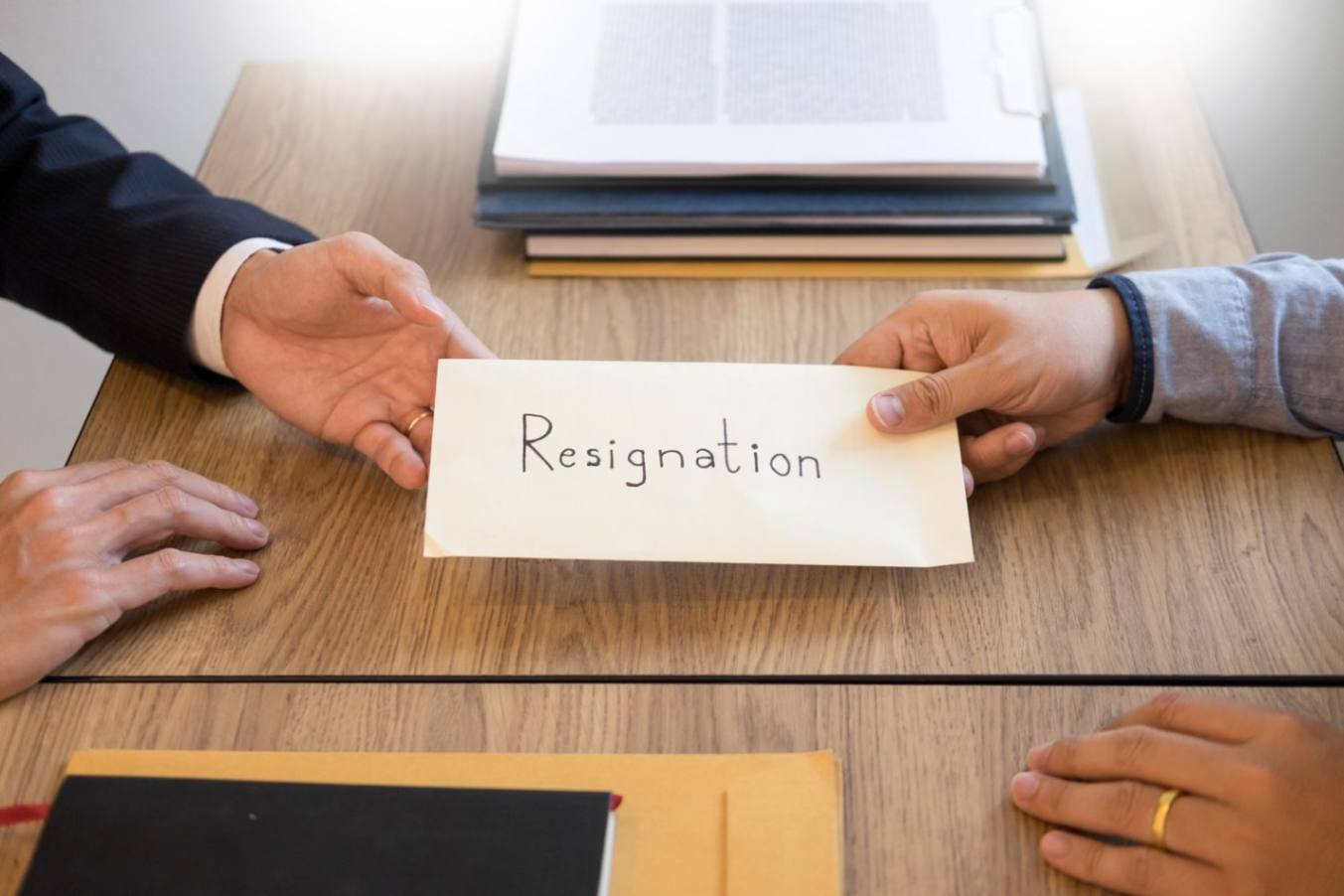 How to Write a Resignation Letter – A Professional Guide